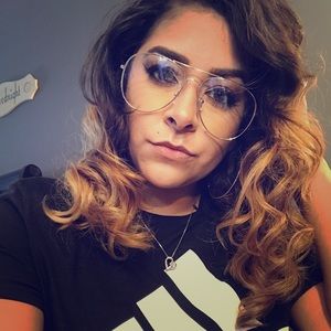 Meet your Posher, Neysha